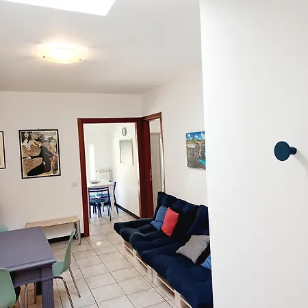 Mansardato 20 Mt Dal Mare * Albissola Marina